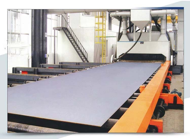 What workpieces can be cleaned by roller conveyor shot blasting machine?